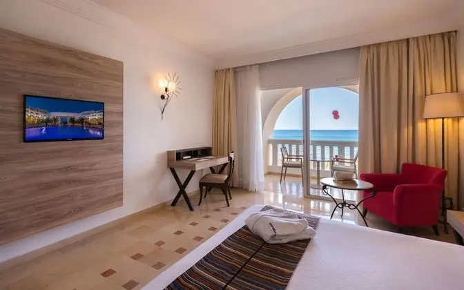 Üç Kişilik Oda, Özel Banyo, Deniz Manzaralı