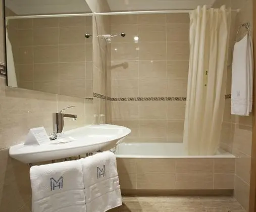 Standard Dört Kişilik Oda