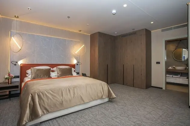 Superior Tek Büyük Yataklı Oda