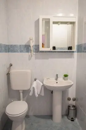Tek Büyük veya İki Ayrı Yataklı Oda, Balkon, Park Manzaralı