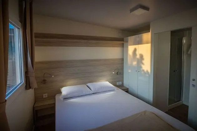 Comfort Karavan, 2 Yatak Odası, Havuz Kullanımı, Deniz Manzaralı