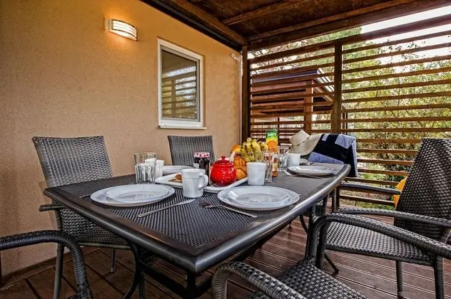 Comfort Karavan, 3 Yatak Odası, Havuz Kullanımı, Deniz Manzaralı