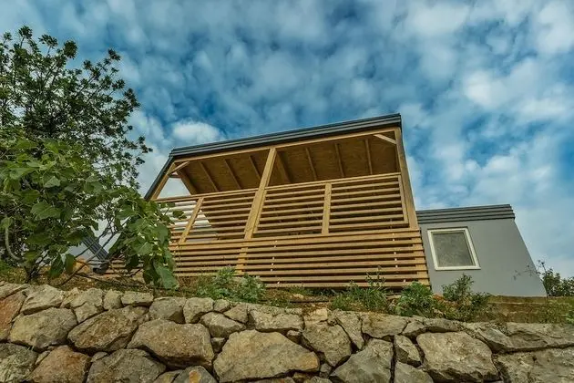 Standard Karavan, 2 Yatak Odası, Havuz Kullanımı, Deniz Manzaralı