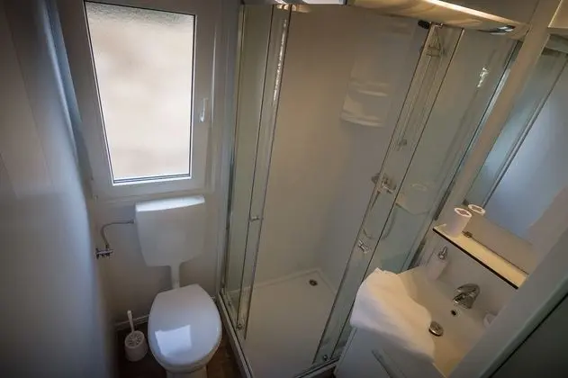 Standard Karavan, 2 Yatak Odası, Havuz Kullanımı, Deniz Manzaralı