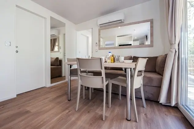 Premium Karavan, 2 Yatak Odası, Teras, Bahçeli