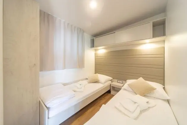 Superior Karavan, 2 Yatak Odası, Teras, Deniz Manzaralı