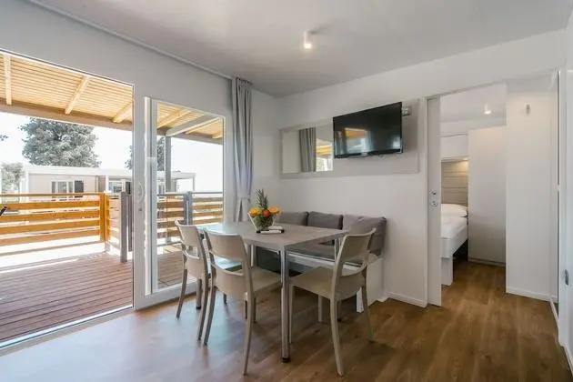 Superior Karavan, 2 Yatak Odası, Teras, Deniz Manzaralı