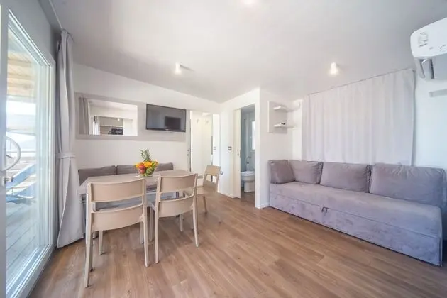 Superior Karavan, 2 Yatak Odası, Teras, Deniz Manzaralı