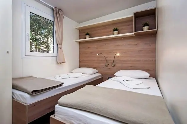 Premium Karavan, 2 Yatak Odası, Teras, Bahçeli