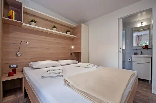 Premium Karavan, 2 Yatak Odası, Teras, Bahçeli