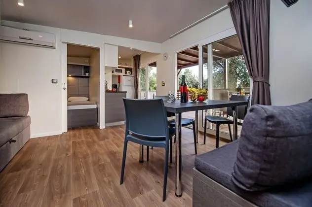 Superior Family Mobile Home, 2 Bedrooms,  Terrace, Ground Floor