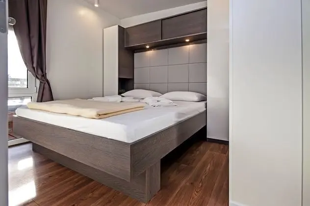 Superior Family Mobile Home, 2 Bedrooms,  Terrace, Ground Floor