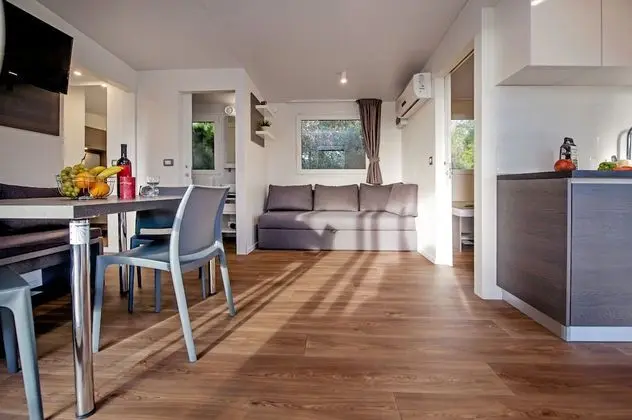 Superior Family Mobile Home, 2 Bedrooms,  Terrace, Ground Floor