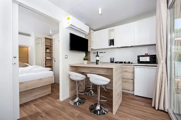 Comfort Karavan, 1 Yatak Odası, Teras, Bahçeli