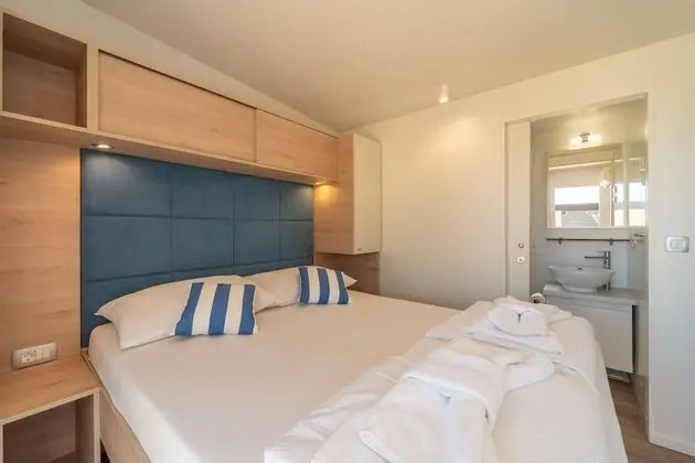 Premium Karavan, 2 Yatak Odası, Teras, Bahçeli