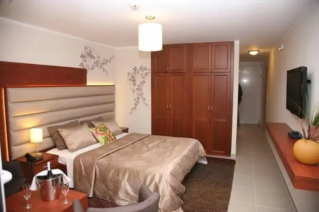 Üç Kişilik Oda, Balkon, Deniz Manzaralı