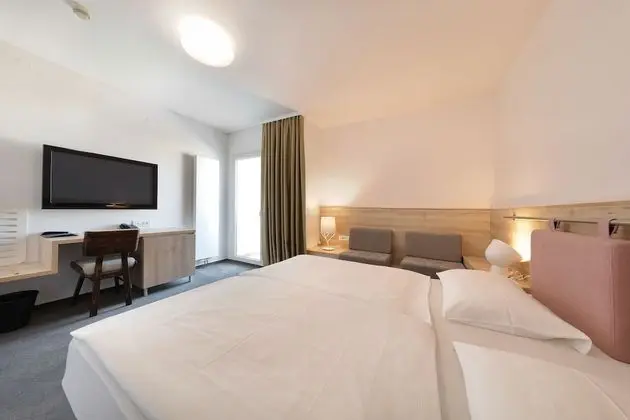 Comfort Tek Büyük Yataklı Oda, Kısmi Deniz Manzaralı