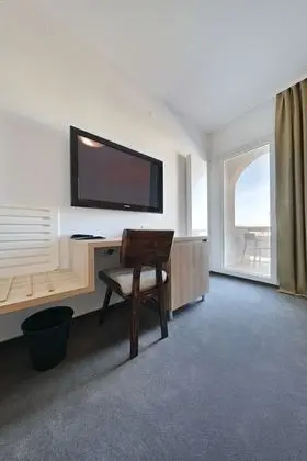 Comfort Tek Büyük Yataklı Oda, Kısmi Deniz Manzaralı