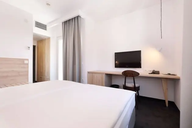 Premium Tek Büyük Yataklı Oda, Balkon