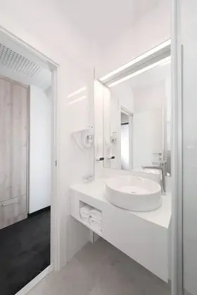 Premium Tek Büyük Yataklı Oda, Balkon