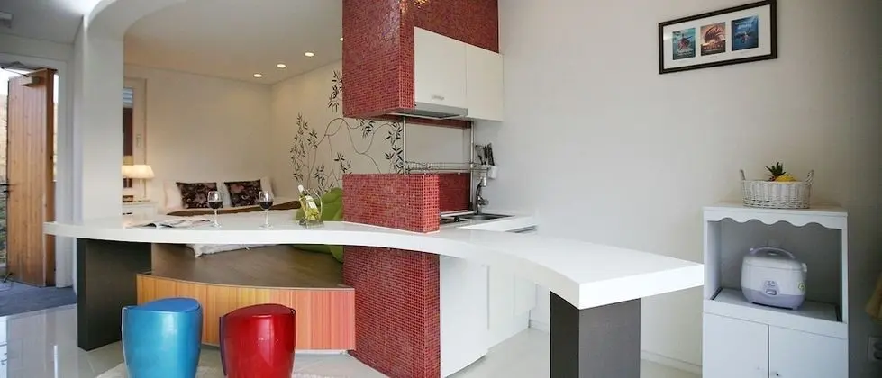 Büyük Yataklı Tek Kişilik Oda