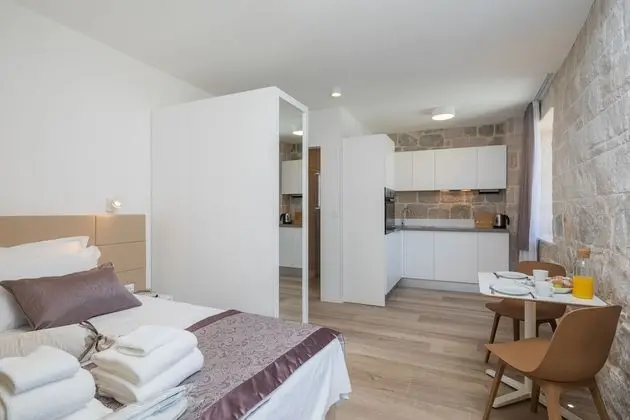 Stüdyo, Deniz Manzaralı