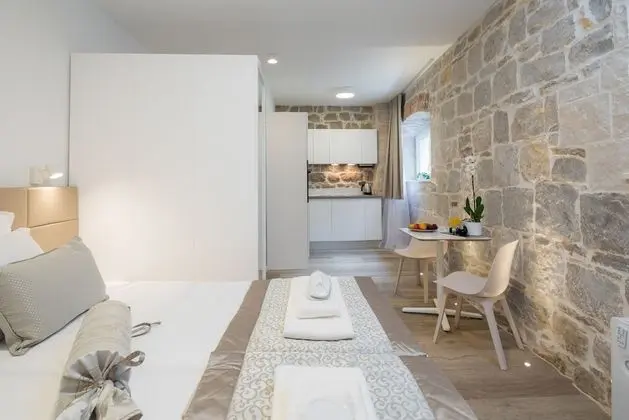 Stüdyo (Ground Floor)