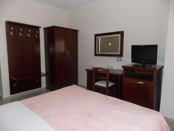 Tek Büyük Yataklı Oda, Balkon