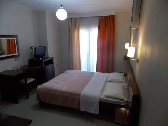 Tek Büyük Yataklı Oda, Balkon