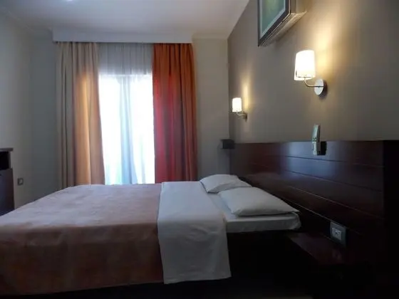 Tek Büyük Yataklı Oda, Balkon