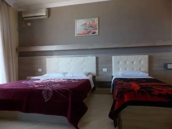 Üç Kişilik Oda, Balkon