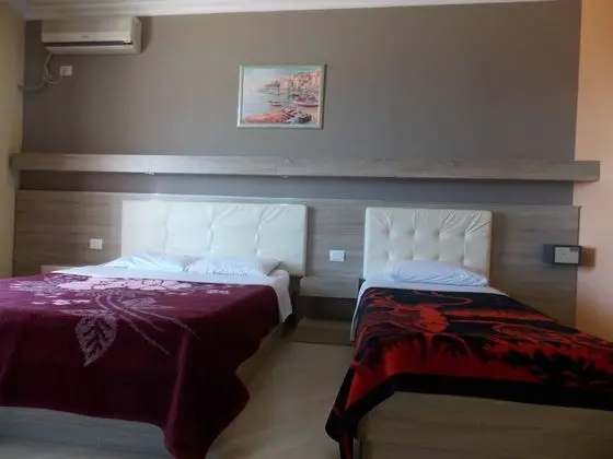 Üç Kişilik Oda, Balkon