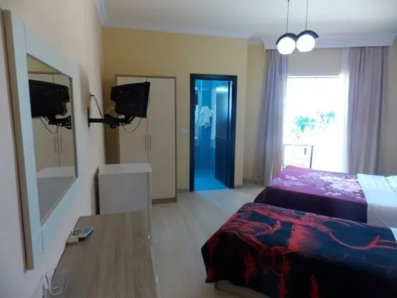 Üç Kişilik Oda, Balkon