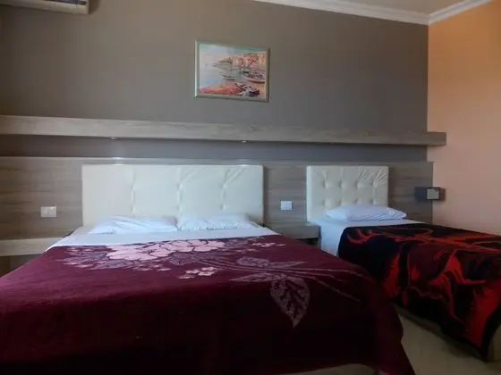 Üç Kişilik Oda, Balkon