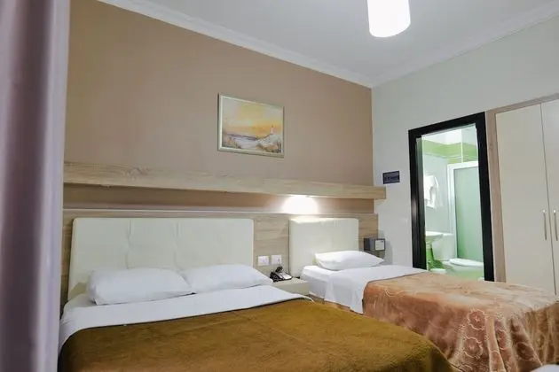 Üç Kişilik Oda, Balkon
