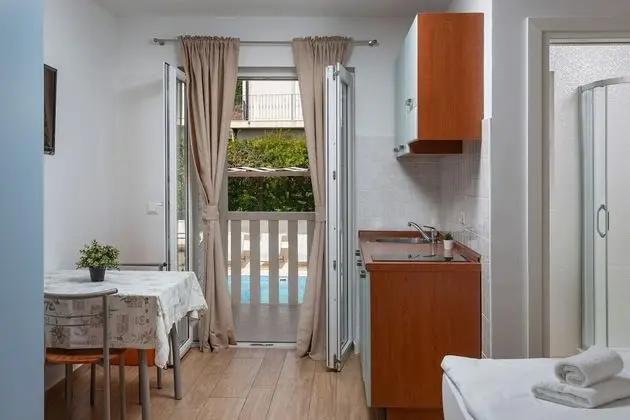 Design Stüdyo, 1 En Büyük (King) Boy Yatak, Teras, Havuz Manzaralı