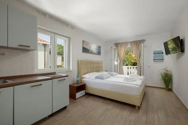 Design Stüdyo, 1 En Büyük (King) Boy Yatak, Teras, Havuz Manzaralı