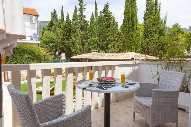 Design Stüdyo, 1 En Büyük (King) Boy Yatak, Teras, Havuz Manzaralı