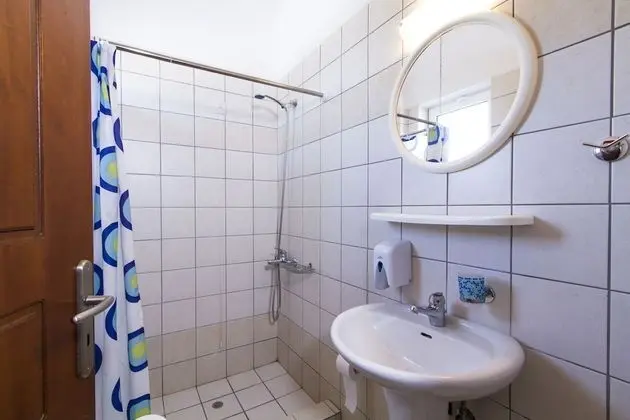 Double or Twin Room Ground Level