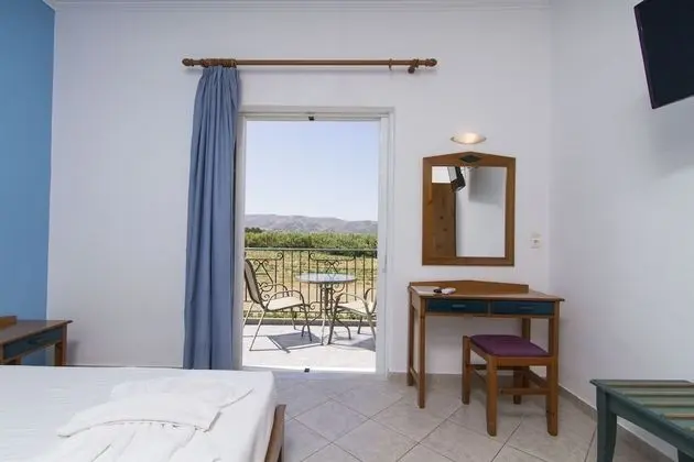 One-Bedroom Apartment Ground Level
