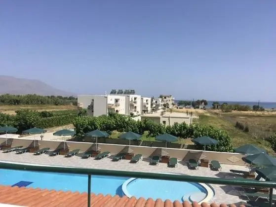 Two-Bedroom Apartment Sea View