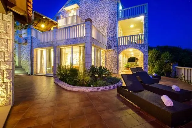 Villa, 4 Yatak Odası, Sauna