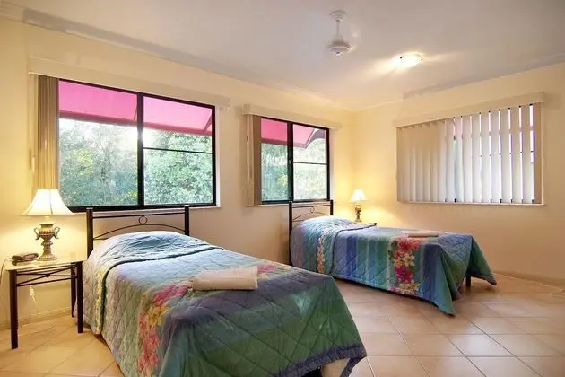 Apart Daire, 2 Yatak Odası, Denize Sıfır