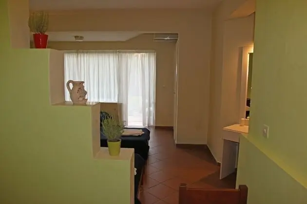 Üç Kişilik Oda, Bahçe Manzaralı