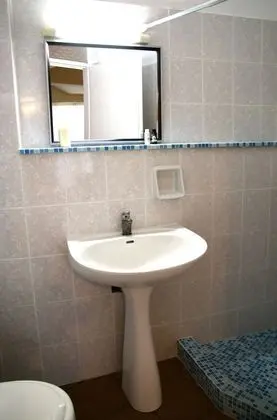Üç Kişilik Oda, Bahçe Manzaralı