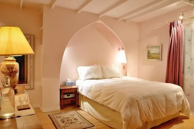 Master Suite - Deluxe Queen Room