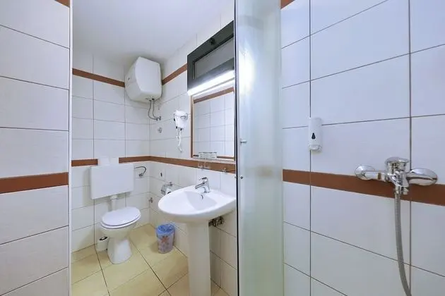 Standard Dört Kişilik Oda