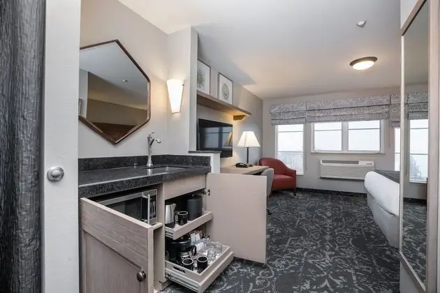 Double Full Guestroom