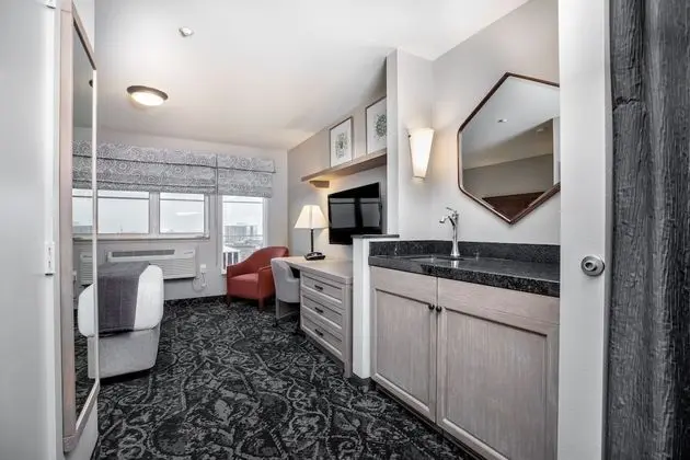 Double Full Guestroom