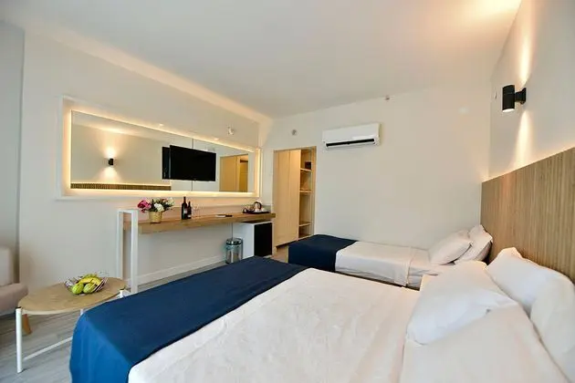 https://images.etstur.com/imgproxy/resize/2560x1440/files/images/hotelImages/etsrooms/889/Mediterranean_Resort_Hotel_20240723144436_1.jpg